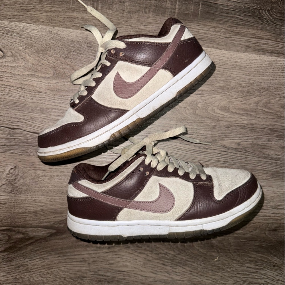 Nike dunks size 5